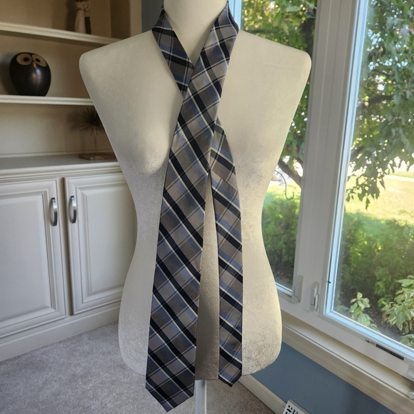 Jos. A. Bank Blue and Gray Plaid Tie - Picture 1 of 5